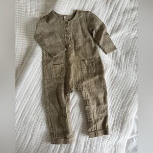 Rylee and Crew 12-18 mo Dash Line Block Khaki Tan Long Sleeve One Piece Holiday